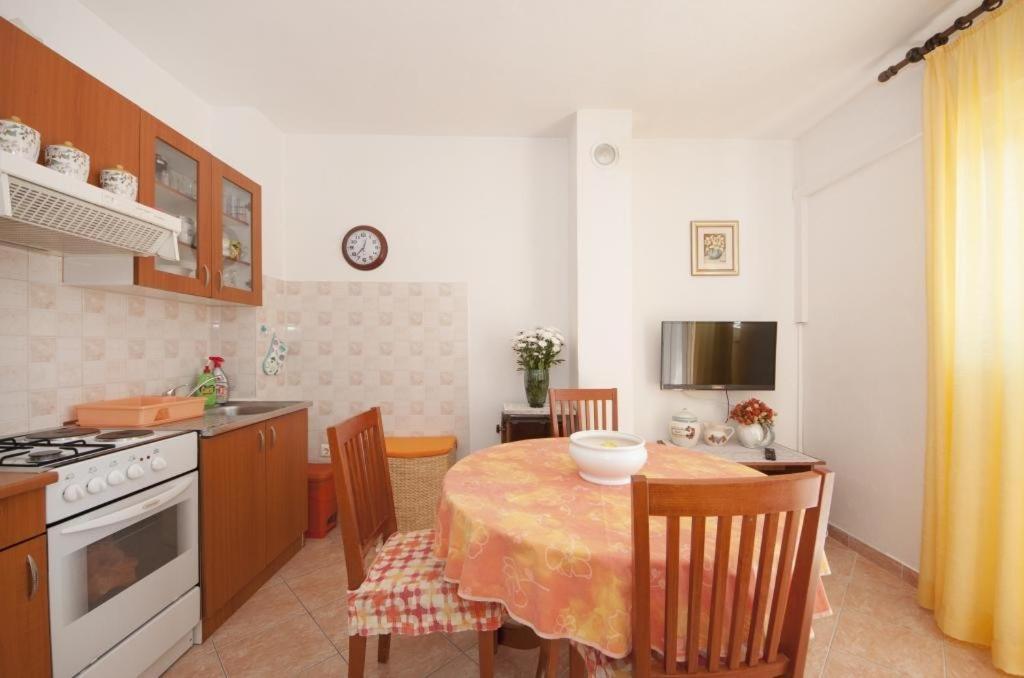 Apartments Mira 스프리트스카 외부 사진